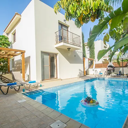 Ismini Lagoon Villa